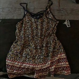 Brand new! Romper 🦋